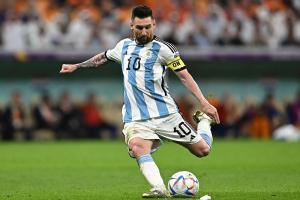 FIFA World Cup 2022 : लियोनेल मेस्सी पर होगा अर्जेंटीना की उम्मीदों का सारा दारोमदार, कोच Lionel Scaloni ने तारीफ में पढ़े कसीदे