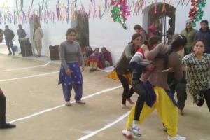 शाहजहांपुर: कबड्डी में मीराबाई टीम ने लक्ष्मीबाई टीम पर दर्ज की जीत
