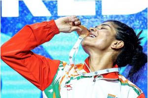 मुक्केबाजी में ऐतिहासिक प्रदर्शन वाले वर्ष 2022 में Nikhat Zareen बनीं रिंग की रानी, स्वर्ण पदकों की लगाई हैट्रिक 