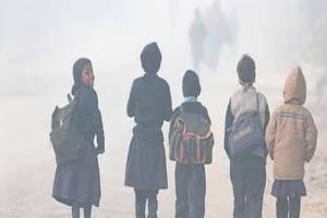 जौनपुर: शीतलहर का प्रकोप, बीएसए ने जारी किया विद्यालय के समय परिवर्तन का आदेश