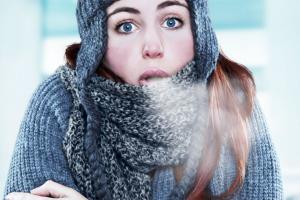 नैनीताल: सर्दी ने बदन पर डाला कपड़ों का बोझ मगर 31st को हो सकता है अफसोस