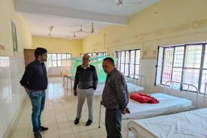 अयोध्या :  नदारद मिले 12 स्वास्थ्य कर्मी, सीएमओ ने मांगा स्पष्टीकरण