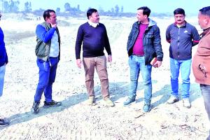 बाजपुरः प्रशासन ने किया चुगान के लिए नए खनन क्षेत्र का निरीक्षण, रिपोर्ट तैयार कर जिलाधिकारी को भेजेंगे 