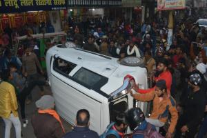 हरदोई में कार सवार ने छात्र को टक्कर मारकर दूर तक घसीटा 