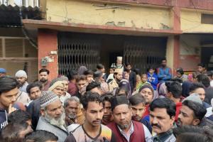 बरेली: जगतपुर में करंट लगने से संविदा कर्मचारी की मौत, परिजनों ने किया हंगामा
