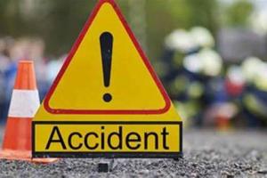 Road Accident in Tehri: टिहरी में दर्दनाक सड़क हादसा, खाई में गिरी कार, तीन लोंगो की मौत  