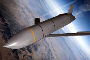 Ukraine Russia War: 'लंबी दूरी की मिसाइल और सैन्य विमान उपलब्ध कराने के लिए वार्ता तेज'