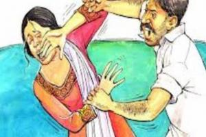 हल्द्वानी: पत्नी के सिर पर किया चाकू से वार, पति सहित तीन गिरफ्तार