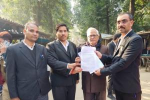 जौनपुर: अधिवक्ता संघ ने प्रधानमंत्री को लिखा पत्र, इस मौलिक अधिकार का किया जिक्र 