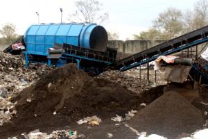 हल्द्वानीः कूड़ा निस्तारण प्लांट में रोजाना छह सौ मीट्रिक टन कचरा हो रहा रीसायकल  
