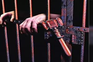 मथुरा : डकैती एवं हत्या के मामले के चार दोषियों को आजीवन कारावास की सजा 