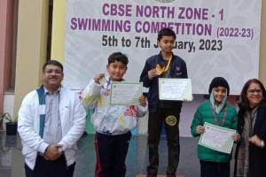 काशीपुर: एलएस के तैराकों ने नोएडा में झटके 4 स्वर्ण समेत 14 पदक