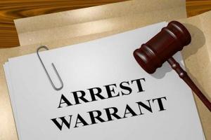 एनसीएसटी ने महाराष्ट्र में नासिक, अहमदनगर के डीएम, एसपी के खिलाफ गिरफ्तारी वारंट किया जारी 