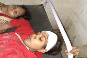 सुल्तानपुर : मां-बेटी समेत चार पर कुल्हाड़ी से हमला, गंभीर