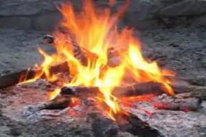 संभल: चारपाई के नीचे परात में रखी आग से जलकर बुजुर्ग की मौत