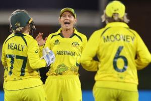 Women's T20 World Cup : ऑस्ट्रेलिया का विजयी अभियान जारी, बांग्लादेश को आठ विकेट से हराया...Georgia Wareham ने झटके तीन विकेट 