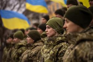 Ukraine : यूक्रेनी सेना में महिलाओं के प्रति बदल रहा है नजरिया, हालात बिगड़े तो उठा लिए हथियार