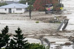 न्यूजीलैंड में चक्रवाती तूफान में चार की मौत, दस हजार से अधिक लोग हुए विस्थापित 