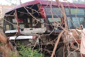 रायबरेली: रोडवेज बस की टक्कर से युवक की मौत , सड़क किनारे पंचर टायर बदलते समय हुआ हादसा 