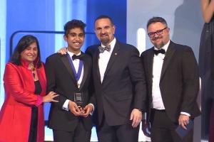 17 साल के भारतीय-अमेरिकी नील मुद्गल ने जीता प्रतिष्ठित विज्ञान प्रतिभा खोज पुरस्कार 