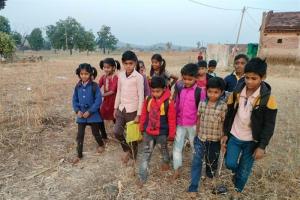 अयोध्या: बीती सर्दी - आई गर्मी, 40 हजार बच्चों को यूनिफॉर्म नहीं मिल पाई, जानें क्यों...