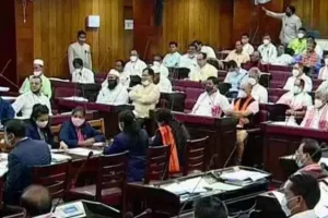 असम: विपक्षी सदस्यों का महाराष्ट्र के विधायक के विवादित बयान पर विधानसभा में हंगामा