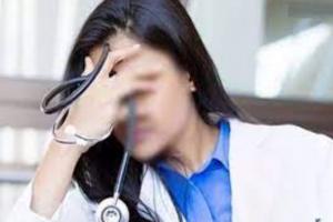 डॉक्टर के साथ बलात्कार करने, उसकी निर्वस्त्र तस्वीरें सोशल मीडिया पर डालने का आरोपी गिरफ्तार