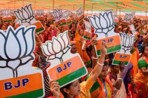 वित्तवर्ष 2021-22 में आठ राष्ट्रीय राजनीतिक दलों की घोषित आय में आधे से अधिक BJP की