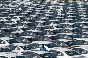 फरवरी में वाहनों की कुल बिक्री 16 प्रतिशत के उछाल के साथ 17 लाख इकाई के पार 