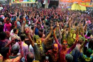 Ganga Mela 2023: कानपुर का गंगा मेला माना जाता अद्भुत, मुस्लिम समुदाय करता जुलूस का स्वागत, यहां देखें- 15 तस्वीरें