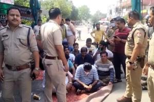  रुद्रपुर: कोतवाल ने किया सत्संग के लिए लगाए टेंट को हटाने का प्रयास, विधायक बैठे धरने पर