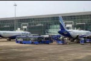 बेंगलुरू: हवाई अड्डा और आसपास के क्षेत्रों में भारी बारिश के कारण विमान सेवाएं प्रभावित