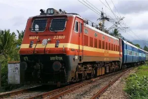 हल्द्वानी: रेलवे ने पूर्णागिरी मेले के लिए चलाई स्पेशल ट्रेन