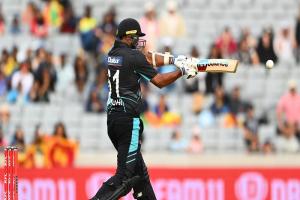 NZ vs SL 1st T20I : श्रीलंका ने न्यूजीलैंड को सुपर ओवर में हराया, Ish Sodhi रहे जीत के हीरो