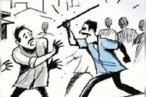 बाजपुर: आपसी विवाद में पड़ोसियों में चले लाठी-डंडे, तीन घायल