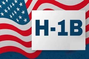 अमेरिकी सांसदों ने आईटी उद्योग में भारी छंटनी पर आव्रजन एजेंसी को लिखा पत्र, कहा- H-1B वीजाधारकों को देश में ही रोका जाए