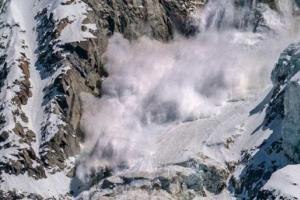 Avalanche in Pithoragarh: हिमस्खलन की चपेट में आने से ग्रामीण की मौत 
