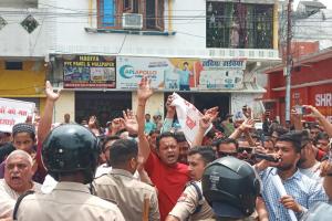 Ramnagar News : अतिक्रमण के खिलाफ लोगों में आक्रोश, विधायक का घेरा कार्यालय, की जमकर नारेबाजी
