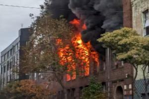 Australia: सिडनी की इमारतों में भीषण आग, 13 वर्षीय दो किशोरों ने खुद को पुलिस के हवाले किया 