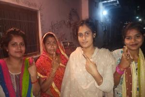चित्रकूट निकाय चुनावः जिले में हुआ 60.47 फीसदी मतदान, प्रत्याशियों का भाग्य मतपेटिका में बंद