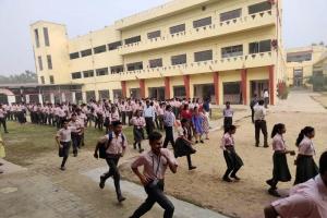 अयोध्या : स्कूलों को पत्र जारी कर खामोश बैठ गया माध्यमिक शिक्षा विभाग, स्कूल वसूल रहे हैं पूरी फीस