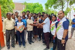 मुरादाबाद : खेलो इंडिया यूनिवर्सिटी गेम्स की मशाल का किया स्वागत, कंपोजिट विद्यालय काशीराम नगर में हुआ आयोजन 