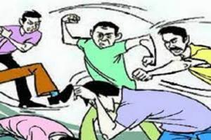 बाजपुर: आढ़ती के कार्यालय में घुसकर युवकों ने लाठी-डंडों से किया हमला