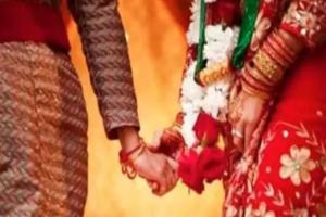 अलीगढ़ : पहली पत्नी के रहते दूसरी शादी करने जा रहा पति, पीड़ित महिला ने की पुलिस से शिकायत