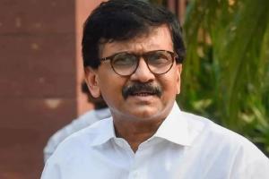 महाराष्ट्र के 40 विधायकों का शिंदे पर 2,000 का नोटबंदी ना कराने का दबाव: संजय राउत 