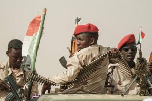 सूडान में सेना और अर्धसैनिक बल ने बढ़ाई संघर्ष-विराम की अवधि 
