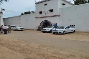 Sultanpur News: सुल्तानपुर जिला कारागार में दो बंदियों की संदिग्ध परिस्थितियों में मौत से मचा हड़कंप