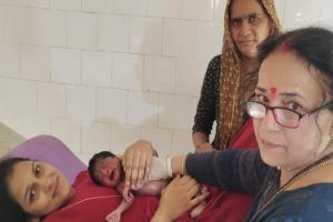 अयोध्या : राजकीय तुलसी महिला चिकित्सालय में गूंजी पहली किलकारी