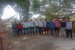 अयोध्या : कुमारगंज पुलिस ने क्षेत्र के युवाओं को नशे से दूर रहने की दिलाई शपथ