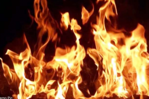 रुद्रपुर: शॉर्ट सर्किट से स्कूल के स्टोर रूम में लगी आग, सामान जलकर राख 